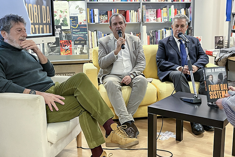 Nino Di Matteo, Luigi De Magistris e Andrea Purgatori alla Mondadori a Roma